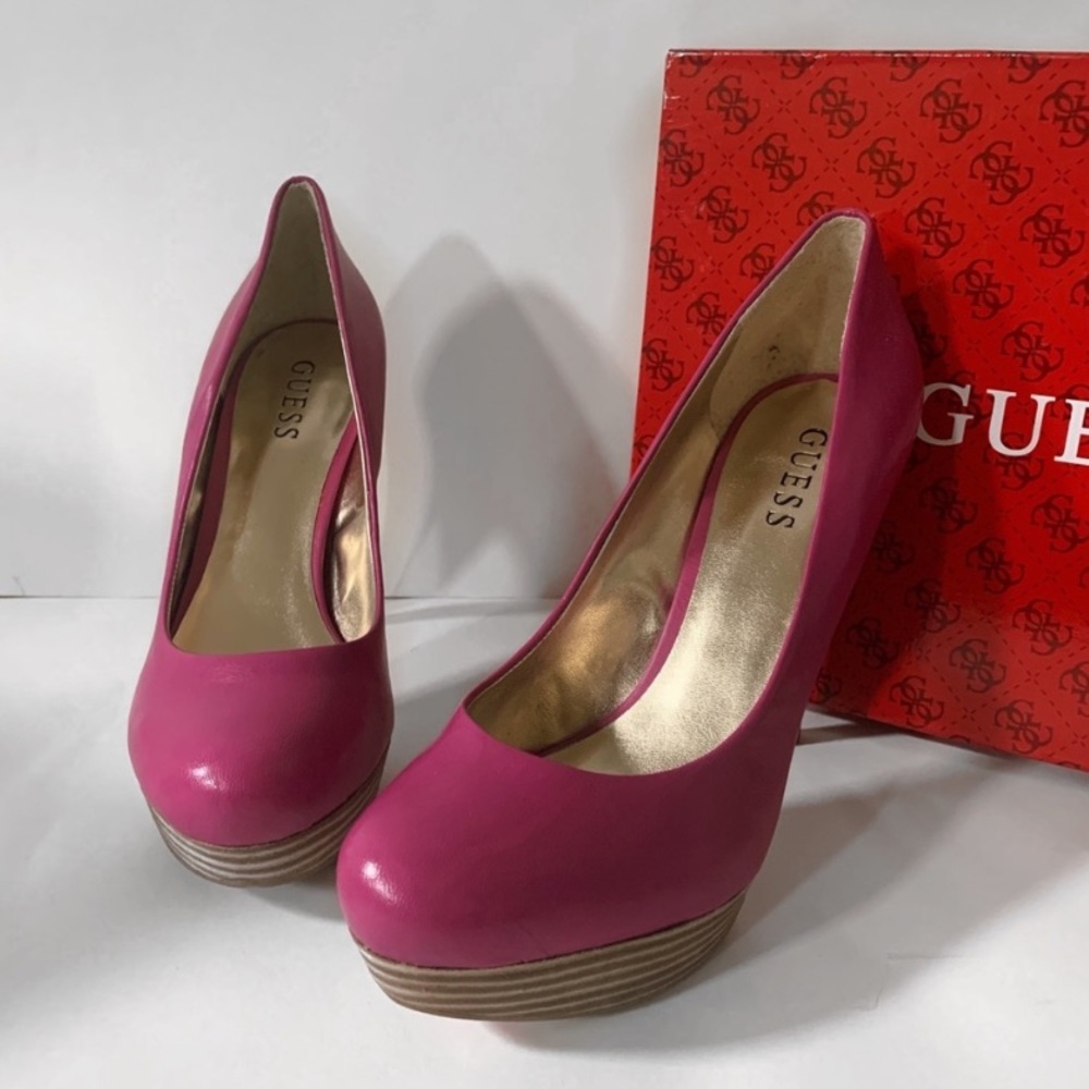 Guess Pink Heels - Picture 2 of 6